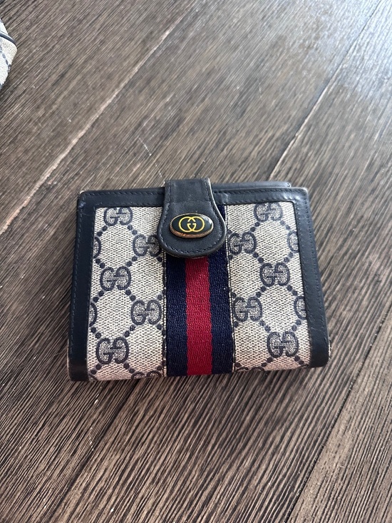 Gucci Handbags - Vintage Gucci bag from 1984